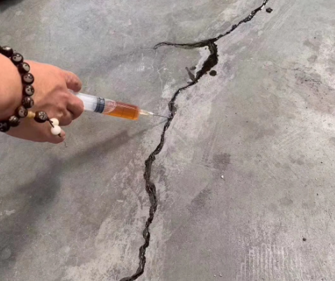 洛隆混凝土裂缝修补技术详解​