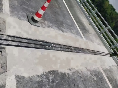 洛隆伸缩缝更换后浇筑材料快速结构修补料速砼的产品特点及施工流程​